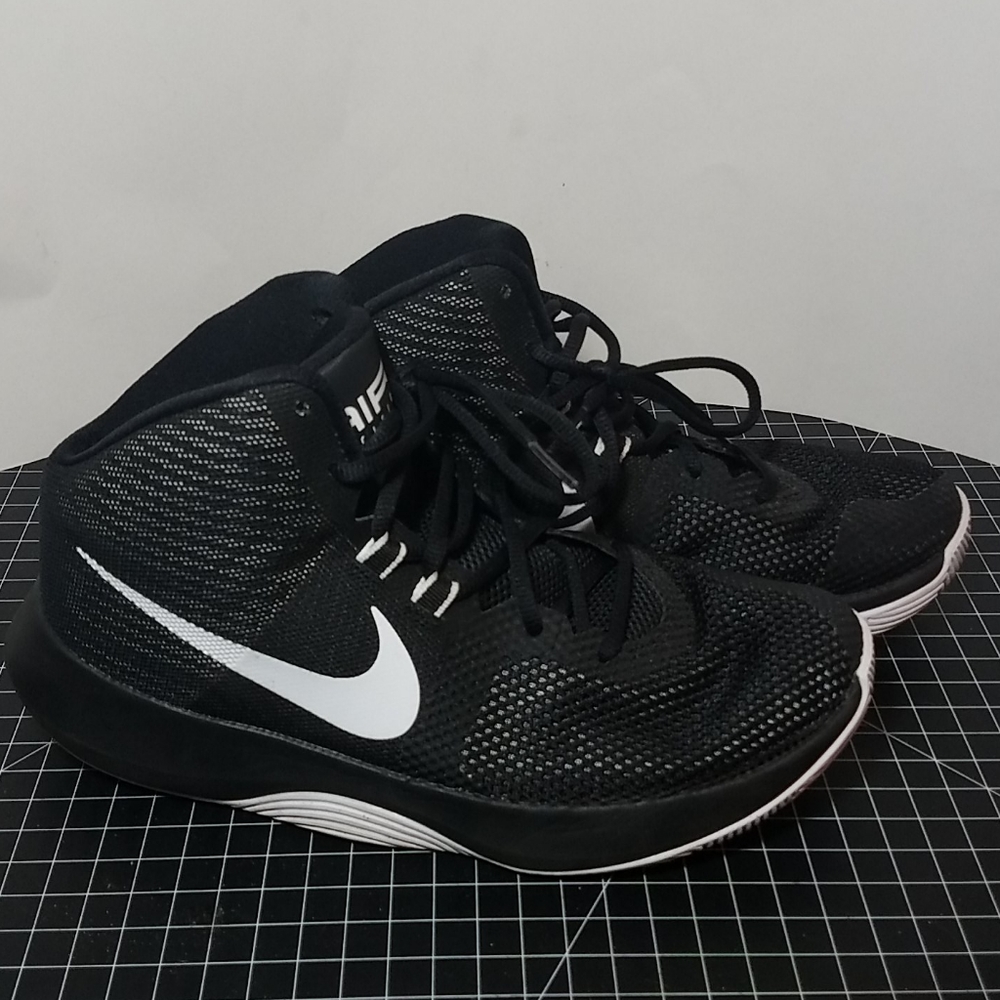 Nike Air Precision